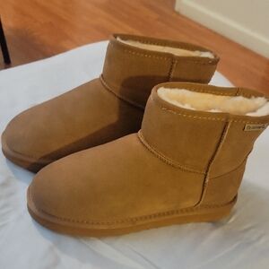 BearPaw Classic Brown Ankle Boots